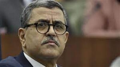 رئيس الوزراء الجزائري يتقدم باستقالة الحكومة للرئيس تبون