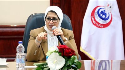 وزيرة الصحة توجه باستحداث تخصصات زراعة الكلى والكبد والنخاع ببرنامج الزمالة المصرية (صور)