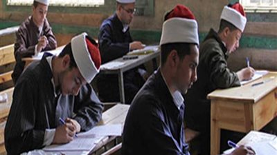 غياب 305 طلاب عن امتحانات اللغة الإنجليزية بالثانوية الأزهرية في سوهاج