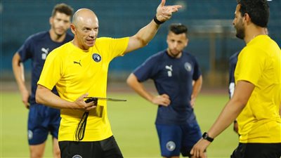 محمود وادي يقود هجوم بيراميدز أمام الإسماعيلي في الدوري