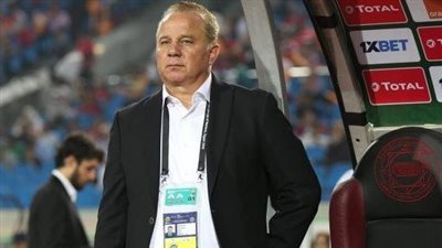 انفراجة في أزمة مشاركة لاعبي الأهلي مع الأولمبي أمام إسبانيا
