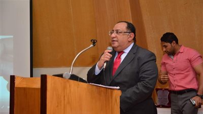 اختتام فعاليات مناقشة مشروعات تخرج طلاب إعلام جامعة حلوان (صور) 