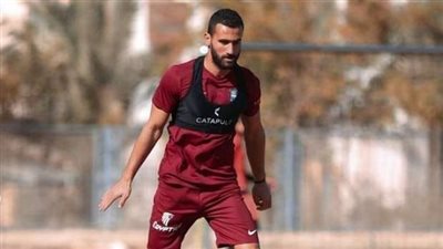 باسم مرسي ينقلب على المصري بسبب جماهير بورسعيد
