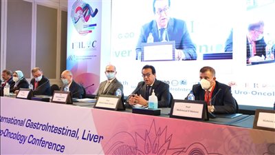 وزير التعليم العالي يشهد فعاليات المؤتمر العاشر لأورام الجهاز الهضمي والكبد والمسالك البولية (صور)