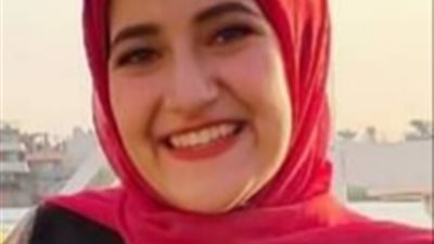 طالبة جامعة حلوان تحصد لقب الطالبة المثالية على مستوى الجامعات (صور)