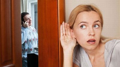 محامٍ: حبس الزوجة سنة في حالة التجسس على زوجها