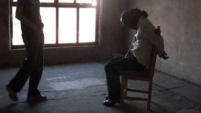 التحقيق مع 8 متهمين بخطف أجنبي نصب عليهم في 37 ألف دولار بالمقطم