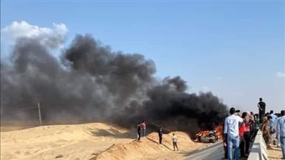مصرع 3 أشخاص في تفحم سيارة ملاكي بطريق الإسماعيلية - السويس