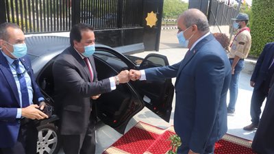 رئيس جامعة الأزهر يستقبل وزير التعليم العالي والبحث العلمي