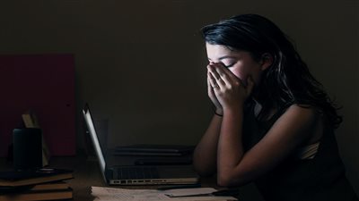 احذر نكتة إباحية على 