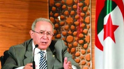 مصادر: وزير الخارجية الجزائري في مصر للإعداد للقمة العربية المقبلة (خاص)
