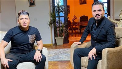 والدة عمر كمال في لقاء المطرب مع نزار الفارس: 