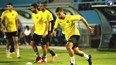 جونياس يُعلن قائمة بيراميدز لمواجهة الإسماعيلي