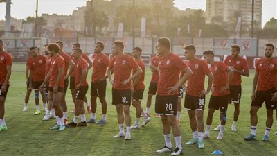اليوم.. الأهلي يعسكر في السويس استعدادًا لمواجهة طلائع الجيش