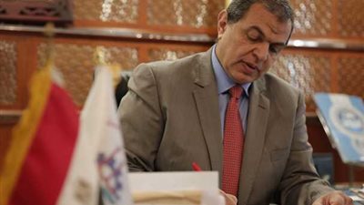 القوى العاملة: تعيين 500 شاب بينهم 11 من ذوي الهمم بأسيوط