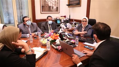 هالة زايد: 1.5 مليون رسالة محمول لحث السيدات على متابعة حالتهن الصحية