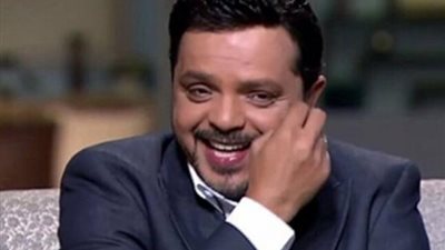 محمد هنيدي: بتكسف أقدم مشاهد البوس في الأفلام |فيديو