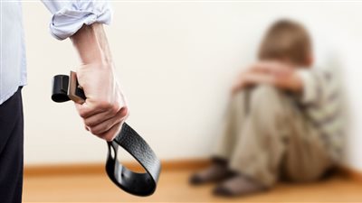 علامات تدل على تعرض الطفل للعنف الأسري 