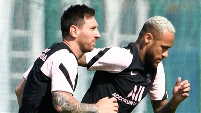 ميسي ونيمار خارج قائمة باريس سان جيرمان أمام ستراسبورج