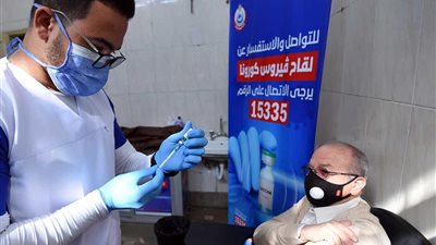 الصحة: معاقبة الممتنعين عن الحصول على اللقاح داخل المنظومة الطبية بداية سبتمبر