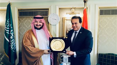 وزير التعليم العالي يستقبل رئيس مجلس أمناء الجامعة العربية المفتوحة
