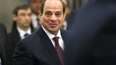 استجابة لـ كايرو لايف.. السيسي يتكفل بمصروفات الأولى على التعليم الفني
