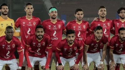 صلاح محسن يقود هجوم الأهلي أمام المصري