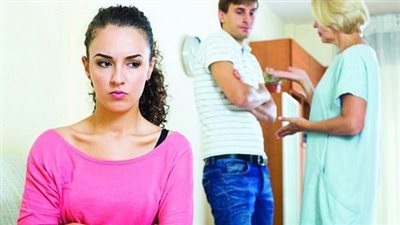 هل يجوز طاعة الأم في طلاق الزوجة؟