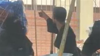 مقطع فيديو يتسبب في إيقاع بائع متجول في قبضة الأمن بـ سوهاج 