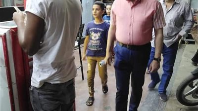  حملة مكبرة لمتابعة تطبيق الإجراءات الاحترازية ومواعيد الغلق بسنورس في الفيوم