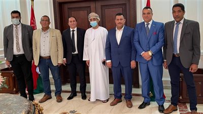 سفير عُمان يبحث مجالات الاستثمار مع جمعية رجال الأعمال المصريين العمانيين 