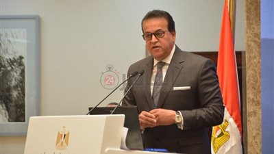 التعليم العالي: الجامعات المصرية تنجح في محو أمية 250 ألف مواطن خلال عام ونصف