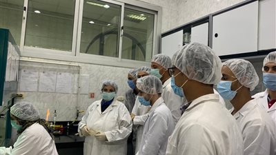 معهد صحة الحيوان ينظم دورة تدريبية لطلاب علوم حول الطرق الحديثة لعزل وتعريف البكتيريا