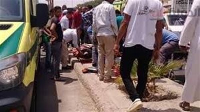 مصرع سيدة داخل سيارتها بعدما صدمتها دراجة بخارية أول كوبري فيصل 
