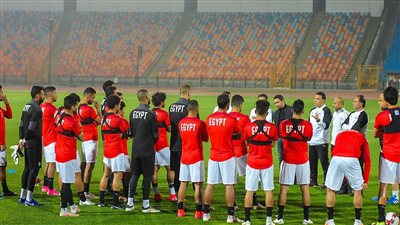 مصر للطيران تسير رحلة خاصة لنقل المنتخب الوطني لكرة القدم إلى ليبيا