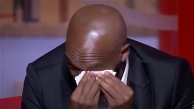 شيكابالا باكيًا مع عمرو أديب: لو أنا وحش لاعيبة الأهلي مش هيبقوا صحابي 