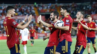 إنريكي يعلن تشكيل إسبانيا لمواجهة التشيك في دوري الأمم الأوروبية