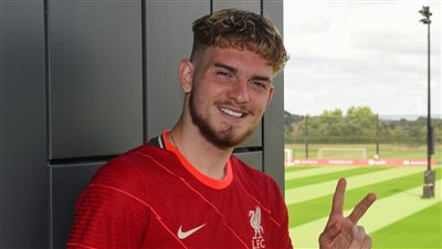 ليفربول ينتعش بعد تحديد موعد عودة هارفي إليوت للتدريبات
