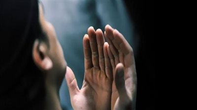 الإفتاء تحسم الجدل حول السر والجهر في قراءة الأذكار بعد كل صلاة