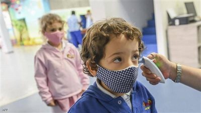 جرعة واحدة من فايزر.. بريطانيا تقترب من إقرار لقاح كورونا للأطفال بداية من 12 عامًا