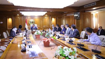وزير التعليم العالي يستقبل المدير الإقليمي للتنمية البشرية بالبنك الدولي