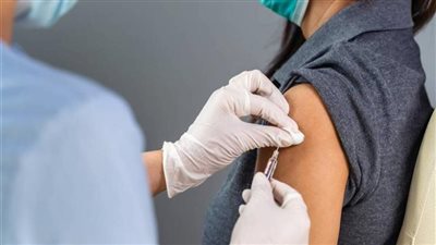 سيجارة وفرخة وفلاشة.. مصر تنضم لقائمة دول تشجع مواطنيها على تلقي لقاح كورونا