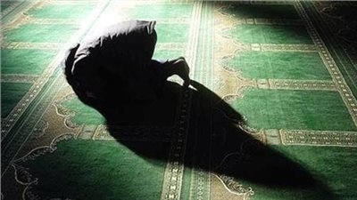 الإفتاء توضح الفرق بين قيام الليل في بداية سورة المزمل وآخرها