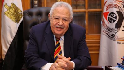 رجائي عطية: مكافآت المحامين المتدربين هزيلة.. ويجب إعادة النظر بشأنها