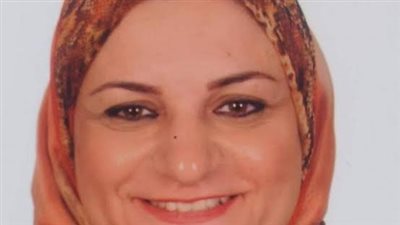 أول خاطبة إلكترونية في مصر: بنوفق راسين في الحلال دون أجر 