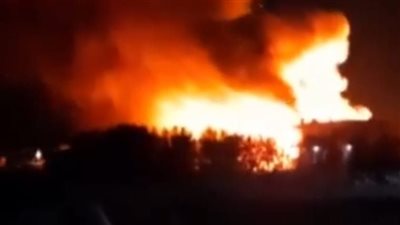الحماية المدنية تسيطر على حريق مصنع الحرفيين بالغردقة.. والخسائر المبدئية تزيد عن 5 ملايين جنيه