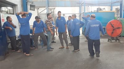 عمال يونيفرسال يتوجهون إلى مكتب الرقابة الإدارية بعد تفاقم أزمتهم