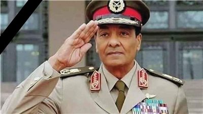 صادق ولا يحب الهزار.. فتحي سرور يكشف لـ القاهرة 24 أسرار في حياة المشير طنطاوي