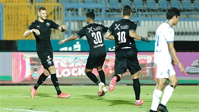 بيراميدز يتأهل إلى ربع نهائي كأس مصر بثلاثية في شباك سموحة | صور