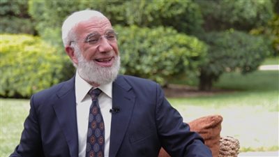 وصلت مليون دولار سنويا.. محامٍ يطالب بتطبيق ضريبة المحتوى على مشايخ التشدد 